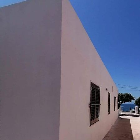 Ad Un Passo Dal Mare Villa Petrosino Exterior photo