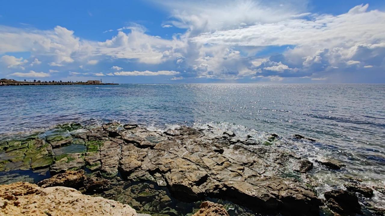 Ad Un Passo Dal Mare Villa Petrosino Exterior photo